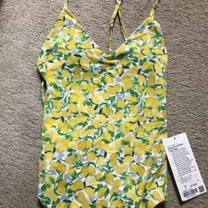 Lululemon Weave the waves swim size 6 NWT Lemons